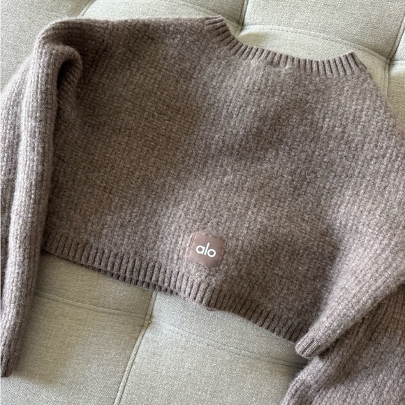 ALO Yoga Sweaters - ALO Yoga Women's Taupe cardigan